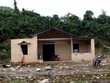 Nhà dân ở Quảng Nam bị hư hại do mưa bão. (Ảnh: Trịnh Bang Nhiệm/TTXVN).