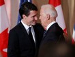 Ông Justin Trudeau (trái) và ông Joe Biden. Ảnh: Reuters.