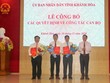 Ông Nguyễn Tấn Tuân - Chủ tịch UBND tỉnh trao Quyết định bổ nhiệm Lãnh đạo các sở ngành.