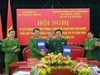 Thiếu tướng Nguyễn Văn Thiện (bên phải) và Thiếu tướng Trần Ngọc Hà, Cục trưởng Cục Cảnh sát Hình sự Bộ Công an trong lễ ký kế hoạch phối hợp. Ảnh: Báo Biên phòng.
