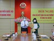 Tân Phó Trưởng đoàn ĐBQH chuyên trách tỉnh Quảng Ninh Nguyễn Thị Thu Hà nhận quyết định từ Bí thư Tỉnh ủy Quảng Ninh Nguyễn Xuân Ký.