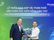 Ông Lê Quốc Ninh - Tổng gám đốc Mcredit (phải) và ông John William Thompson - Phó tổng giám đốc thứ nhất MB Ageas Life (trái) trong buổi lễ triển khai hợp tác phân phối sản phẩm bảo hiểm ung thư.