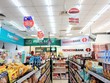 Các cửa hàng mini-mall tích hợp kiosk Phúc Long, dịch vụ ngân hàng Techcombank, dược phẩm Phano là một phần trong chiến lược Point of Life của Masan.