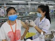 Tiêm phòng vaccine phòng COVID-19 cho công nhân tại Công ty TNHH Goerteck Vina, Khu công nghiệp Quế Võ, tỉnh Bắc Ninh. (Ảnh: Thanh Thương/TTXVN).