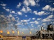 Khai thác dầu mỏ tại miền Nam Iraq. (Nguồn: AFP)