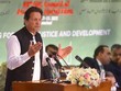 Thủ tướng Pakistan, Imran Khan, phát biểu tại một sự kiện. Ảnh: AFP.