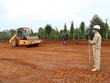 Thi công công trình đường Hồ Chí Minh đoạn tránh phía Đông TP. Buôn Ma Thuột. Ảnh: Khánh Băng, Báo Đắk Lắk.