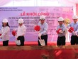 Lãnh đạo tỉnh Đồng Nai thực hiện nghi thức khởi công khu tái định cư tại xã Long Đức, huyện Long Thành. Ảnh: Lê Vinh.