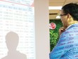 Một số doanh nghiệp vẫn tìm cơ hội huy động vốn trên thị trường chứng khoán.