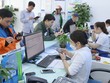 VinaPhone kéo dài thời gian phục vụ khách hàng tại các điểm giao dịch đến 21h-22h hàng ngày.
