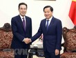 Phó Thủ tướng Chính phủ Lê Minh Khái tiếp Chủ tịch Liên đoàn Hợp tác xã Nông nghiệp quốc gia Hàn Quốc Lee Sung-hee. (Ảnh: Phạm Kiên/TTXVN)