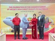 Chủ tịch Nguyễn Thị Phương Thảo, Tổng giám đốc Vietjet Đinh Việt Phương chào mừng Bộ trưởng Don Farrell (thứ hai từ trái sang) và Đại sứ Úc tại Việt Nam Andrew Goledzinowski (ngoài cùng bên phải).