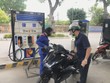 Một điểm bán xăng của Petrolimex. (Ảnh: Đức Duy/Vietnam+).