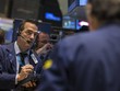Phố Wall trái chiều trong phiên thứ Tư do ảnh hưởng của các cổ phiếu lớn - Ảnh: Reuters