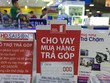Trong khi số công ty tài chính tăng gấp đôi thì các điểm bán hàng lại hạn chế nên các thành viên trên thị trường đang phải cạnh tranh nhau khốc liệt hơn. Ảnh: Thanh Lan.