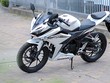 Honda CBR150R đời 2016 phiên bản tiêu chuẩn giá 2.400 USD.