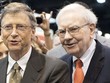 Bill Gates và Warren Buffett trong Đại hội Cổ đông Berkshire Hathaway. Ảnh:AFP