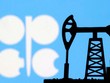 OPEC+ thúc đẩy kế hoạch tăng sản lượng khiến giá dầu lao dốc