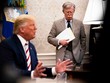 John Bolton tại Nhà Trắng vào tháng 8/2019 cùng Tổng thống Mỹ Donald Trump. Ảnh: NYT.