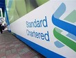 Standard Chartered lại phải đính chính về việc đóng cửa ngân hàng
