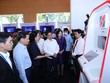 Thủ tướng Chính phủ Phạm Minh Chính thăm gian hàng của Agribank tại sự kiện “Ngày chuyển đổi số Ngành Ngân hàng”
