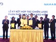 FWD hợp tác độc quyền 15 năm với Nam A Bank