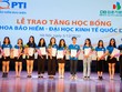 PTI trao học bổng cho sinh viên Đại học Kinh tế quốc dân