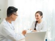 Hanwha Life Việt Nam ra mắt bảo hiểm đồng hành điều trị và bảo hiểm hỗ trợ viện phí do ung thư