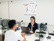 Prudential Việt Nam tặng quà cho các khách hàng tham gia bảo hiểm bảo vệ sức khỏe