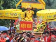 Hàng ngàn người tham gia lễ hội rước Vua giả tại Đền Sái, huyện Đông Anh