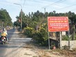 Chính quyền xã Tóc Tiên (huyện Tân Thành, Bà Rịa - Vũng Tàu) cắm biển thông báo dự án “ma” để người mua cảnh giác. Ảnh: T.Tín