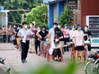TP.HCM: Người dân tuân thủ 5k khi đi mua thực phẩm thiết yếu