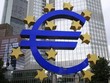 Biểu tượng đồng euro tại Frankfurt, Đức. Ảnh: AFP/TTXVN.