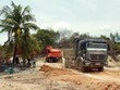Thi công tuyến đường Trì Bình – cảng Dung Quất, đoạn qua địa bàn xã Bình Chánh - Hình ảnh ghi nhận vào năm 2019. (Ảnh: Báo Quảng Ngãi).