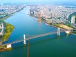 Với chiến lược “hạ tầng đi trước”, nhiều cây cầu nối 2 bờ sông Hàn, mở rộng đô thị về phía Đông để phát triển du lịch, Đà Nẵng đã chuyển mình mạnh mẽ