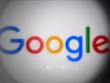 Biểu tượng Google trên màn hình điện thoại thông minh. Ảnh: AFP/TTXVN