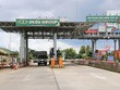 Một trạm thu phí trên Quốc lộ 14 đoạn qua tỉnh Đắk Nông Ảnh: A.M