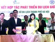 Tại hội nghị, Sở Văn hóa, Thể thao và Du lịch Thành phố Cần Thơ và Sở Du lịch Hà Nội đã ký kết hợp tác phát triển du lịch.