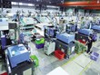 Để nâng cao năng lực cạnh tranh, môi trường kinh doanh phải không ngừng hoàn thiện, theo hướng đơn giản hóa, minh bạch hóa, nâng cao chất lượng dịch vụ phục vụ doanh nghiệp. Ảnh: Đức Thanh