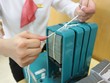 Tín dụng bất động sản đang bị siết chặt. Ảnh: Dũng Minh