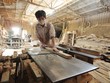 Nhiều doanh nghiệp ngành gỗ đang khốn đốn vì chậm được hoàn thuế giá trị gia tăng Ảnh: Lê Toàn