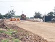 Thi công san nền đường ven biển Quảng Bình.