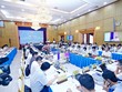 Lãnh đạo các địa phương và các chuyên gia kinh tế tham gia thảo luận tìm giải pháp nhằm thúc đẩy tăng trưởng kinh tế.
