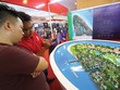 Hiện là thời điểm các sàn giao dịch bất động sản đẩy mạnh bán hàng. Ảnh: Dũng Minh