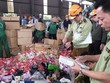 Lực lượng quản lý thị trường Hà Nội tiêu hủy thuốc giả và hàng hóa vi phạm pháp luật.