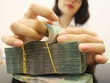 Cho vay mua nhà khó bật tăng vì tiền mắc kẹt trong trái phiếu doanh nghiệp và dự án trên giấy
