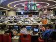 Theo dữ liệu do Bloomberg tổng hợp, lượng vốn huy động qua IPO ở thị trường Hong Kong đã giảm 56% trong năm 2023, xuống còn 46 tỷ đô la Hong Kong. Ảnh: AFP