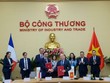 Cục Xúc tiến thương mại (Bộ Công thương) và Cơ quan Thương mại Business France tại Việt Nam ký Biên bản ghi nhớ hợp tác.