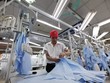 Nhiều doanh nghiệp dệt may, da giày, gỗ đã nhận đơn hàng đến hết tháng 9/2024
