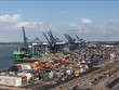 Quang cảnh cảng hàng hóa tại Felixstowe, Anh. (Ảnh: AFP/TTXVN)